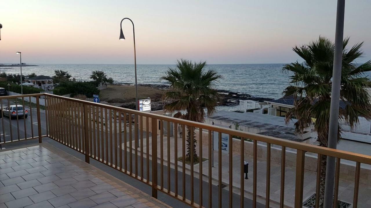 Residenza Sole E Mare Torre Canne Buitenkant foto